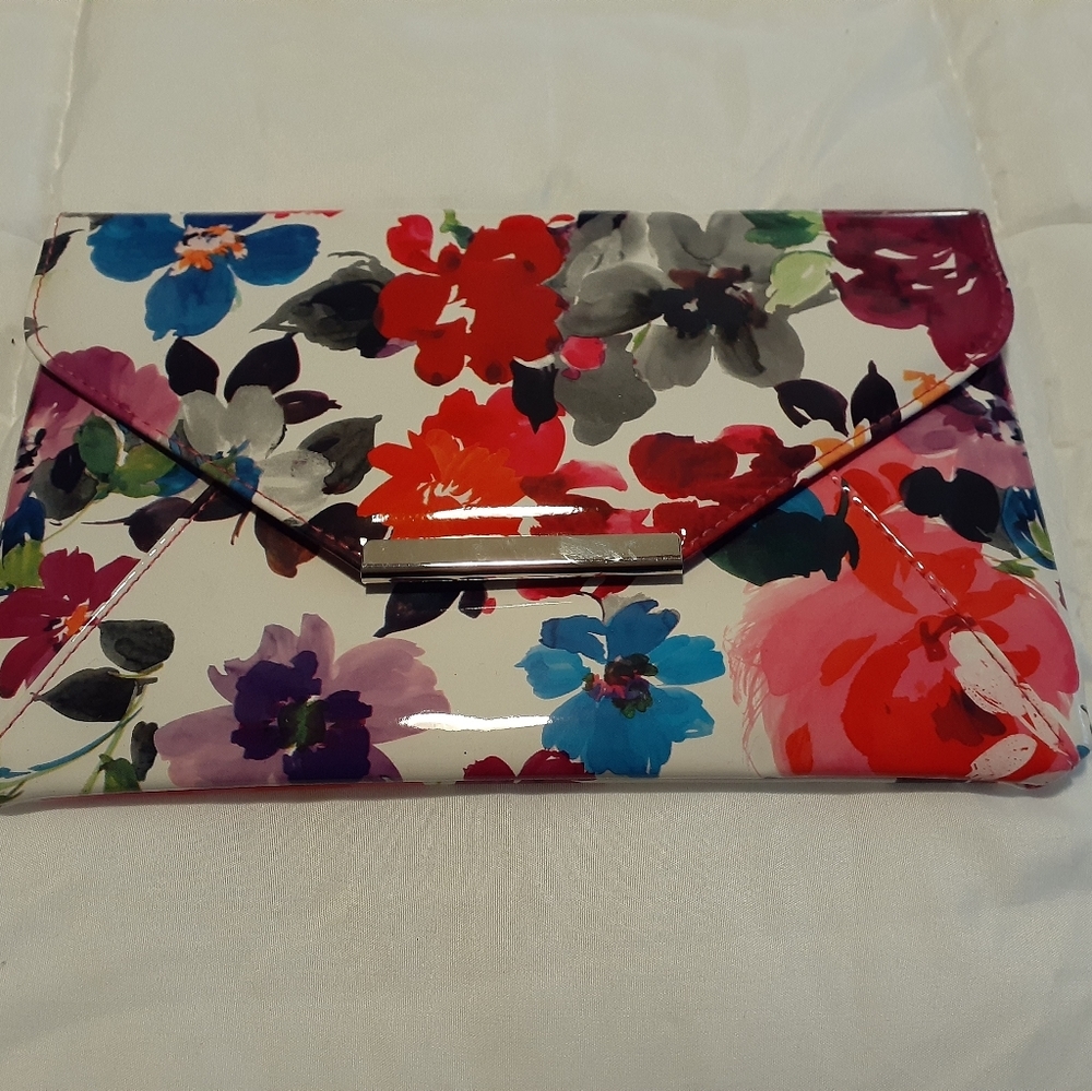 Floral clutch purse